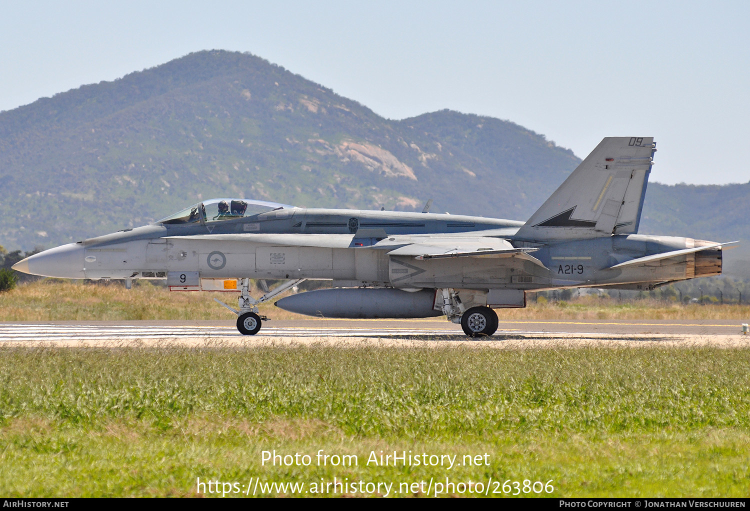 Aircraft Photo of A21-9 | McDonnell Douglas F/A-18A Hornet | Australia - Air Force | AirHistory.net #263806