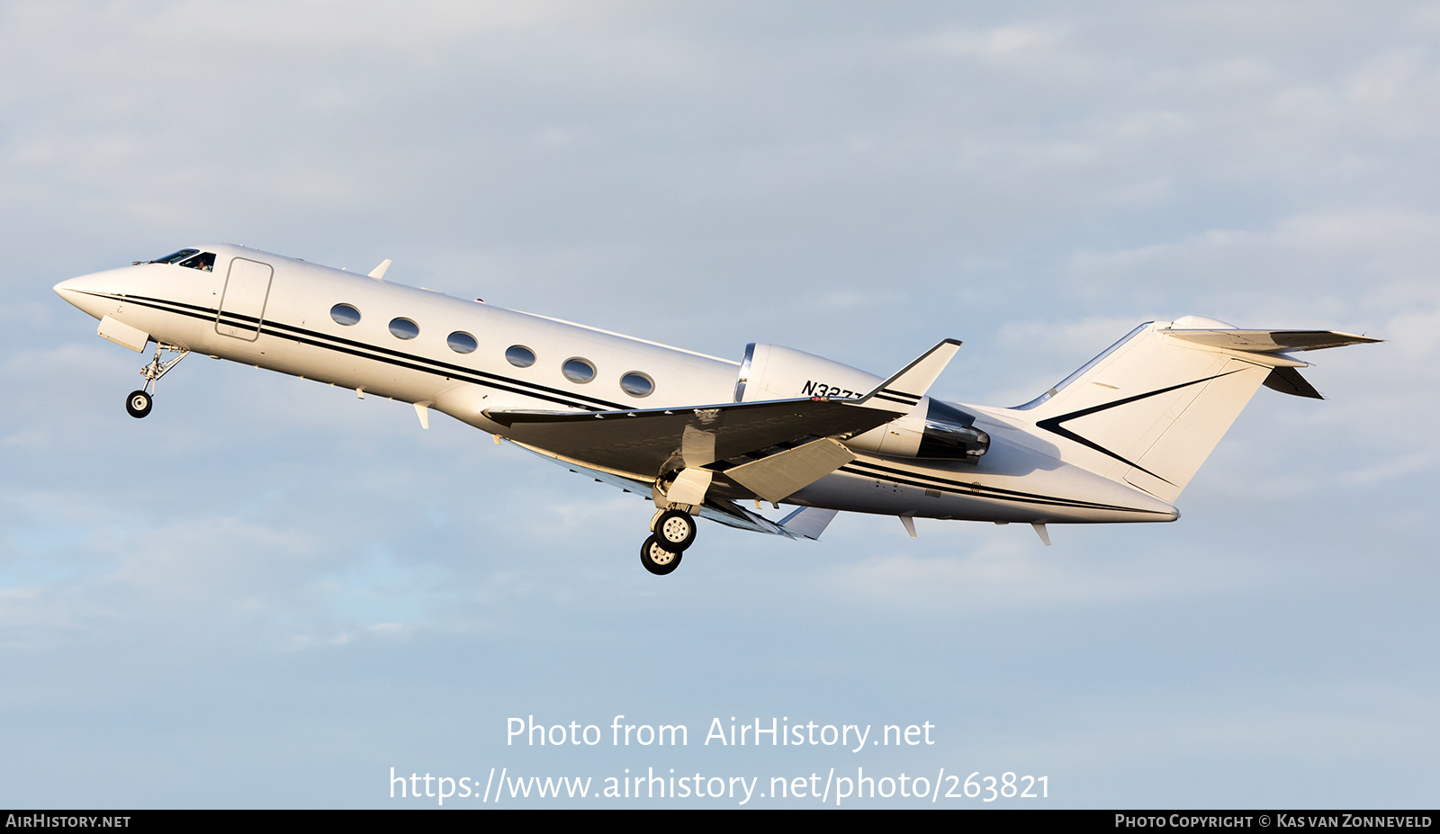 Aircraft Photo of N327TL | Gulfstream Aerospace G-IV Gulfstream IV-SP | AirHistory.net #263821