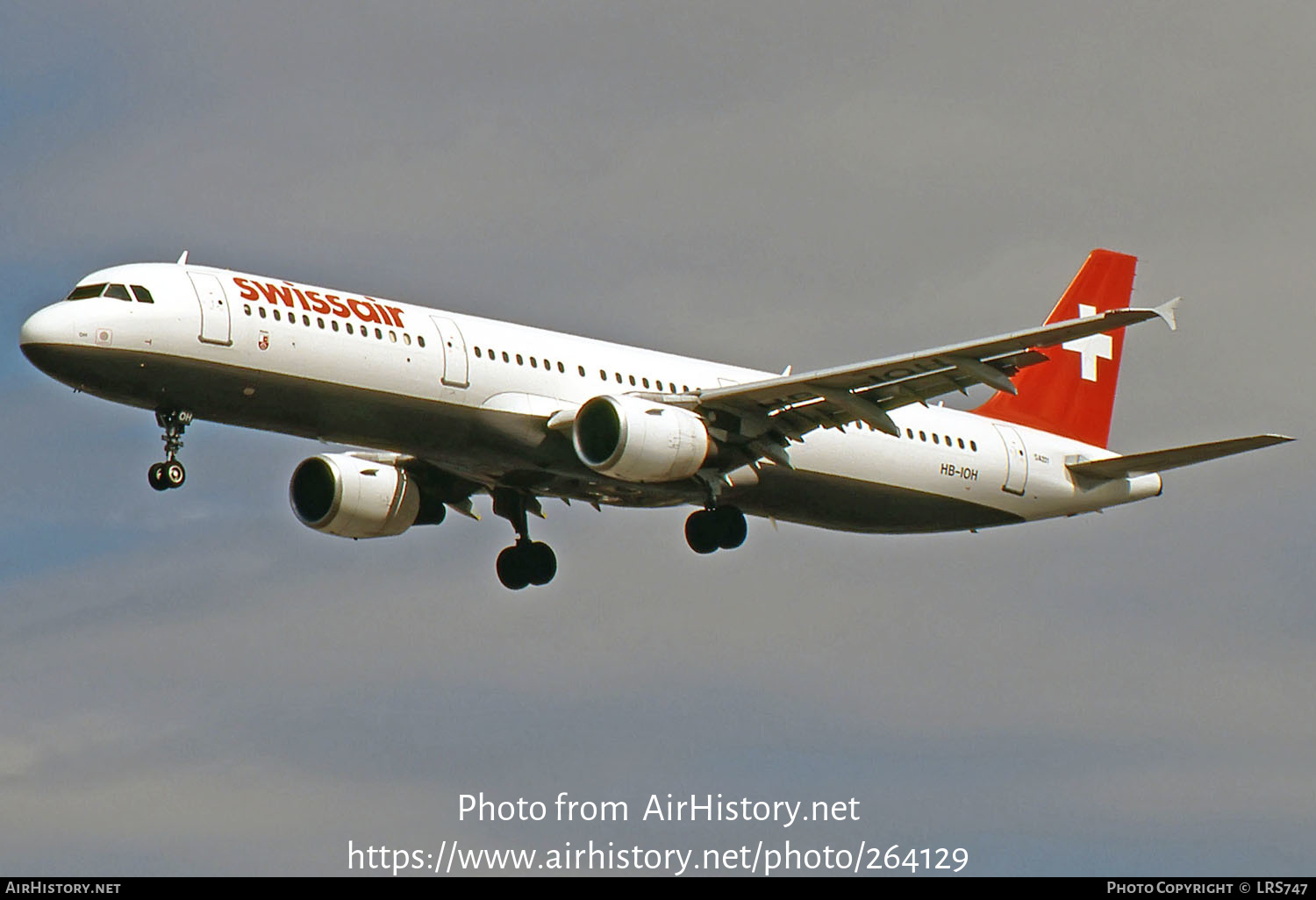 Aircraft Photo of HB-IOH | Airbus A321-111 | Swissair | AirHistory.net #264129