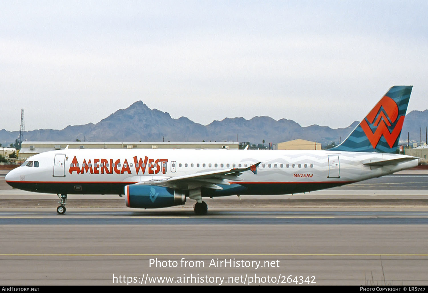 Aircraft Photo of N625AW | Airbus A320-231 | America West Airlines | AirHistory.net #264342