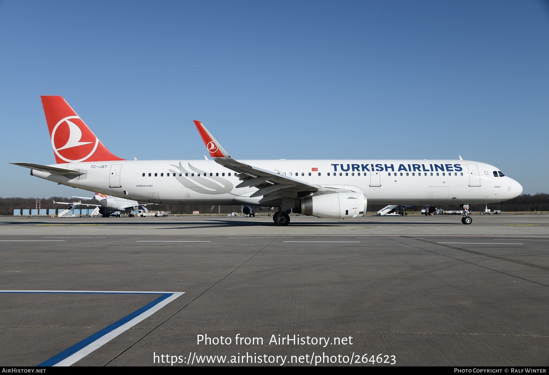 Aircraft Photo of TC-JST | Airbus A321-231 | Turkish Airlines | AirHistory.net #264623