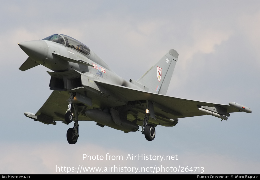 Aircraft Photo of ZJ805 | Eurofighter EF-2000 Typhoon T1 | UK - Air Force | AirHistory.net #264713