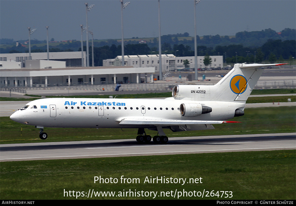 Aircraft Photo of UN-42712 | Yakovlev Yak-42D | Air Kazakstan | AirHistory.net #264753