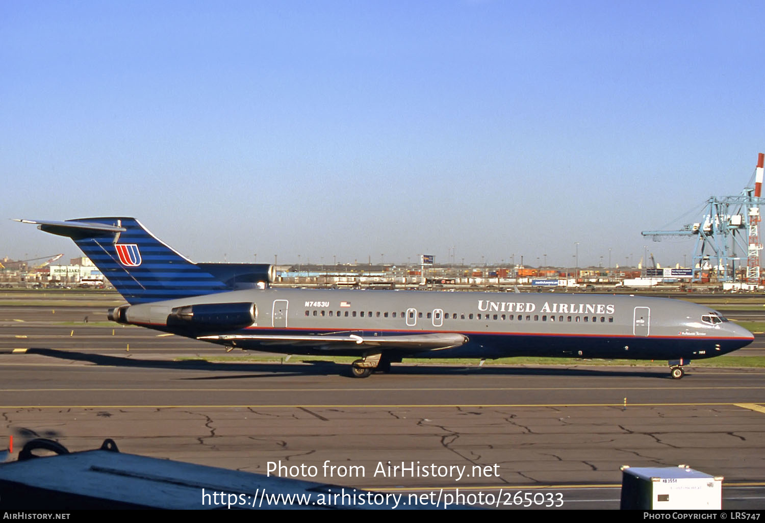 Aircraft Photo of N7453U | Boeing 727-222/Adv | United Airlines | AirHistory.net #265033