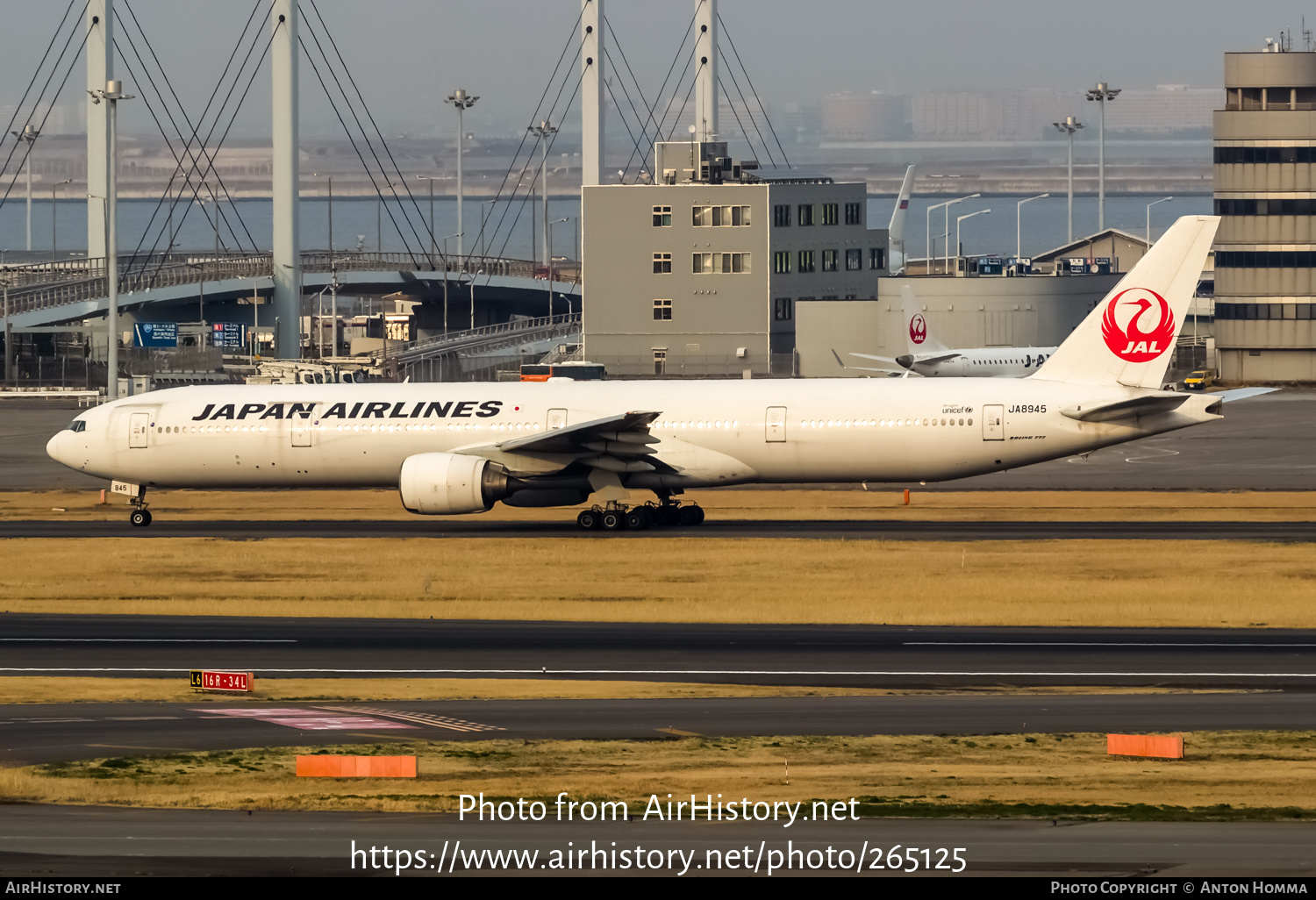 Aircraft Photo of JA8945 | Boeing 777-346 | Japan Airlines - JAL | AirHistory.net #265125