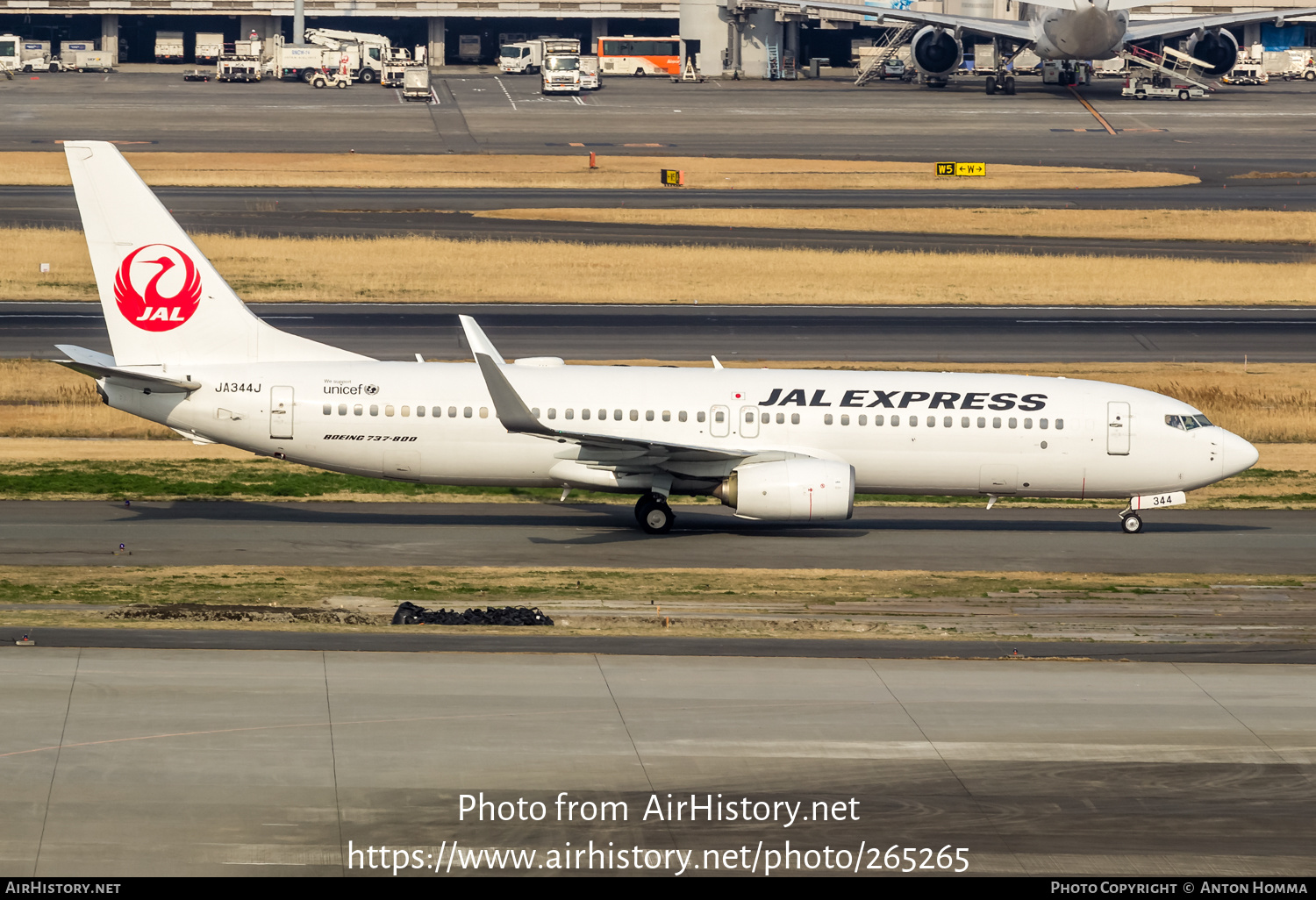 Aircraft Photo of JA344J | Boeing 737-846 | JAL Express - JAL | AirHistory.net #265265