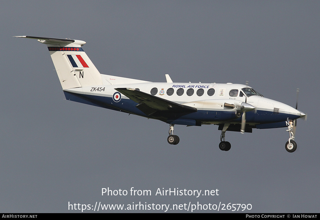 Aircraft Photo of ZK454 | Raytheon B200 King Air | UK - Air Force | AirHistory.net #265790