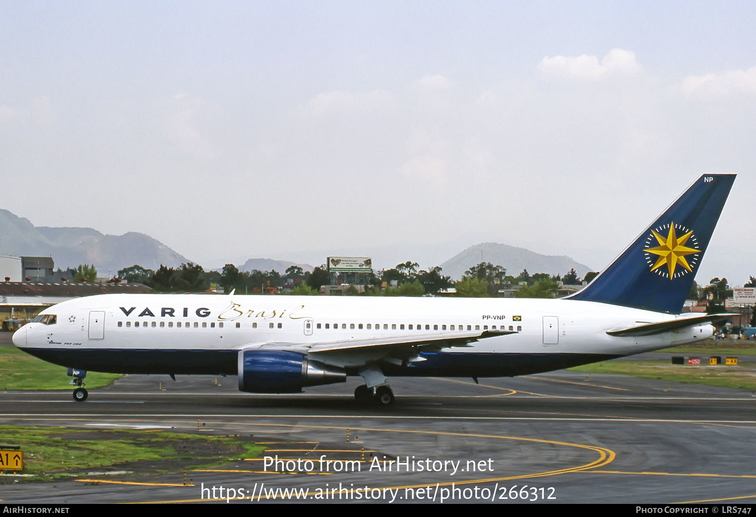 Aircraft Photo of PP-VNP | Boeing 767-241/ER | Varig | AirHistory.net #266312