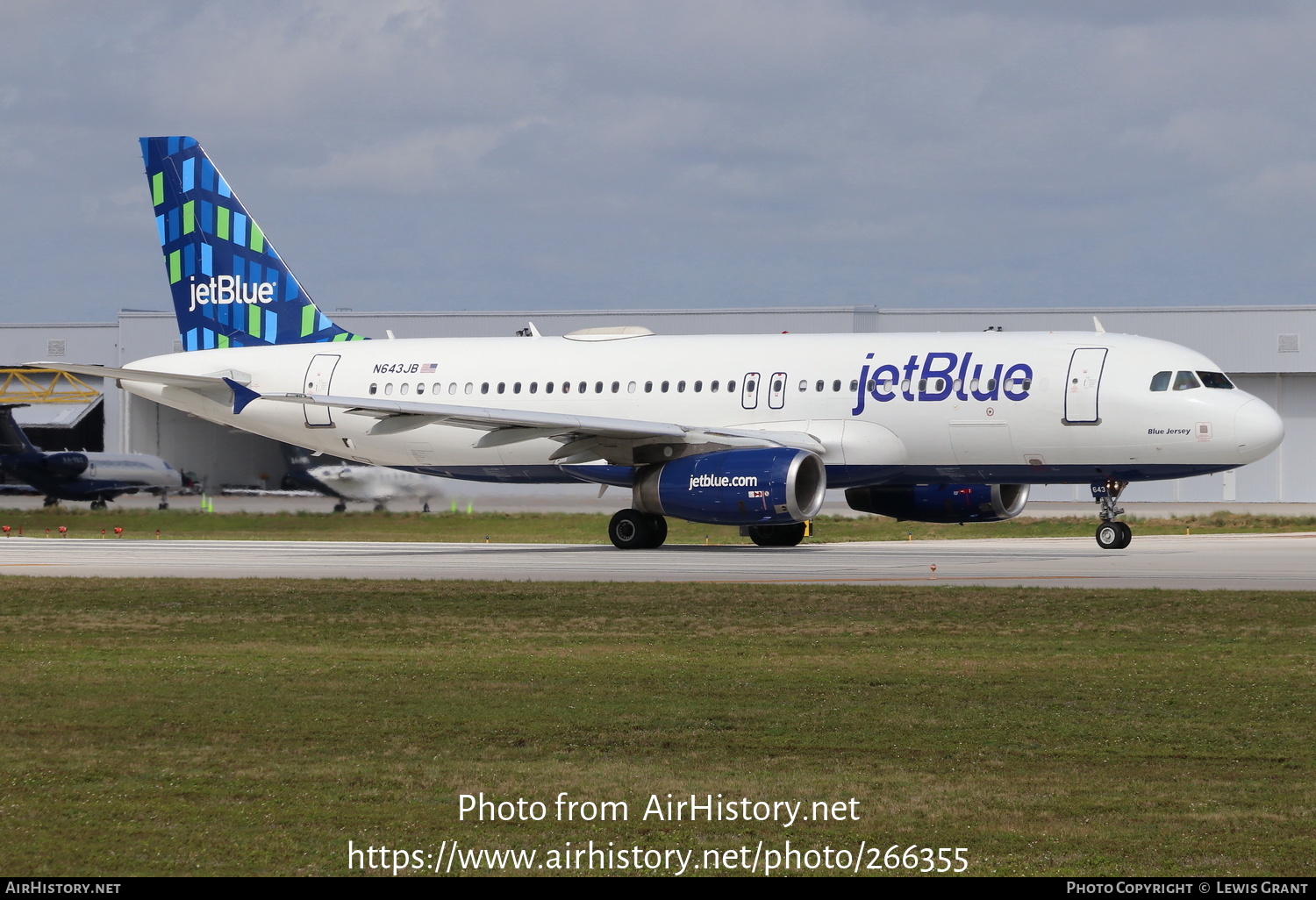 Aircraft Photo of N643JB | Airbus A320-232 | JetBlue Airways | AirHistory.net #266355