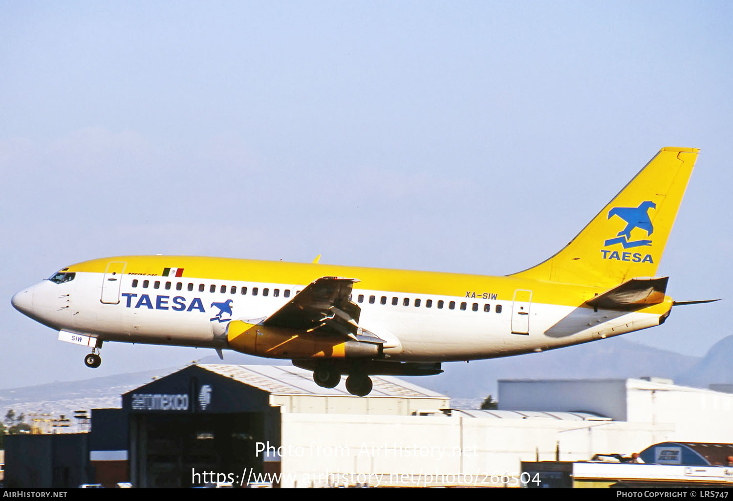 Aircraft Photo of XA-SIW | Boeing 737-2T4/Adv | TAESA - Transportes Aéreos Ejecutivos | AirHistory.net #266504