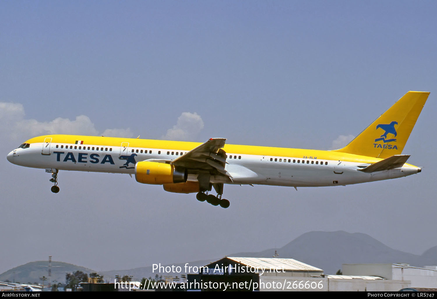 Aircraft Photo of XA-RLM | Boeing 757-23A | TAESA - Transportes Aéreos Ejecutivos | AirHistory.net #266606