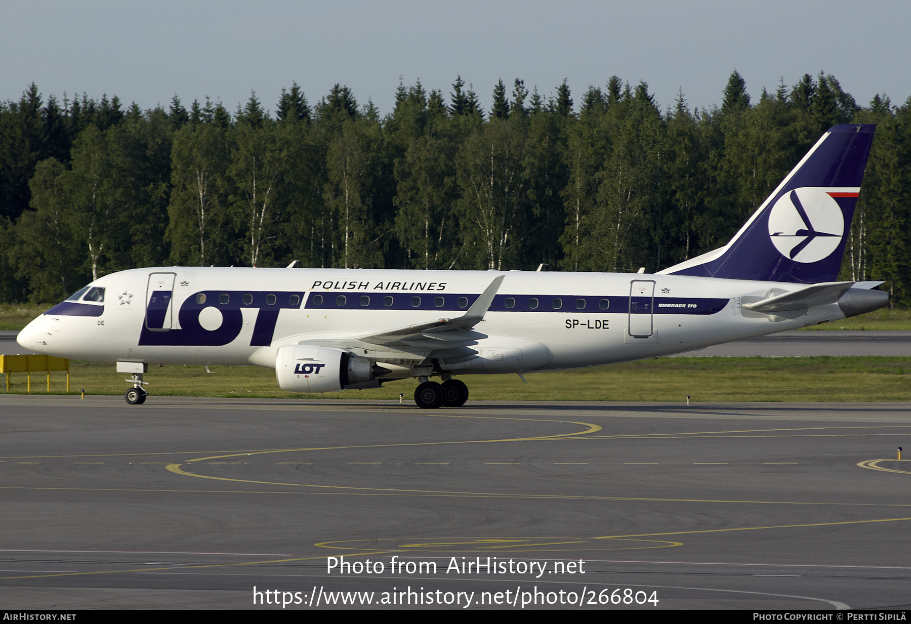 Aircraft Photo of SP-LDE | Embraer 170LR (ERJ-170-100LR) | LOT Polish Airlines - Polskie Linie Lotnicze | AirHistory.net #266804