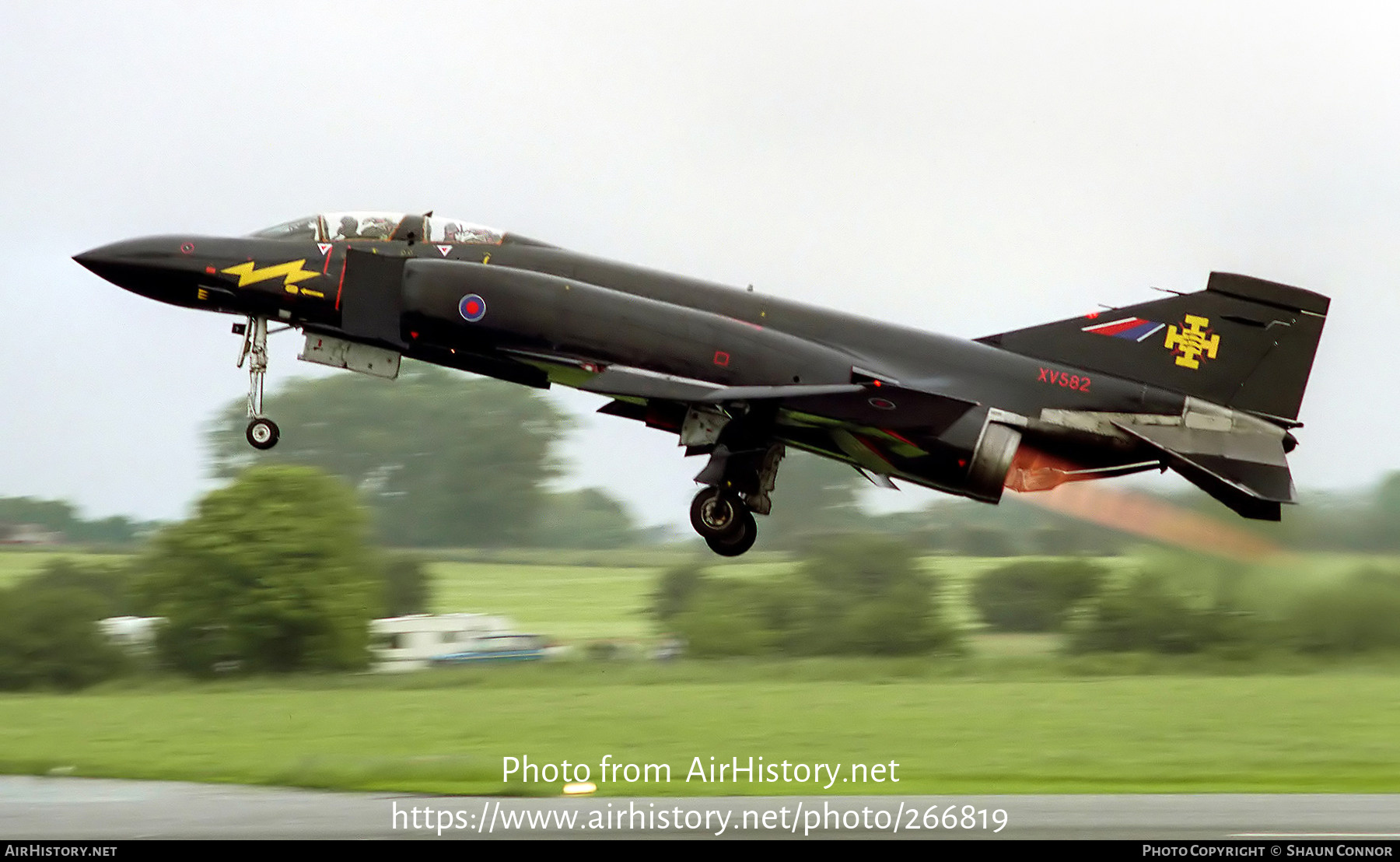 Aircraft Photo of XV582 | McDonnell Douglas F-4K Phantom FG1 | UK - Air Force | AirHistory.net #266819