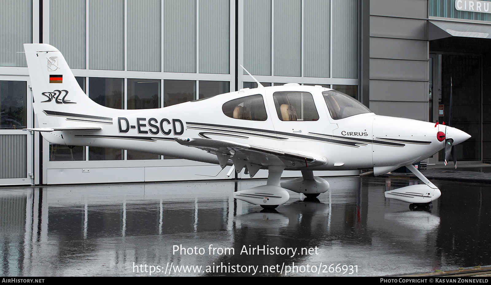 Aircraft Photo of D-ESCD | Cirrus SR-22 G1 | AirHistory.net #266931