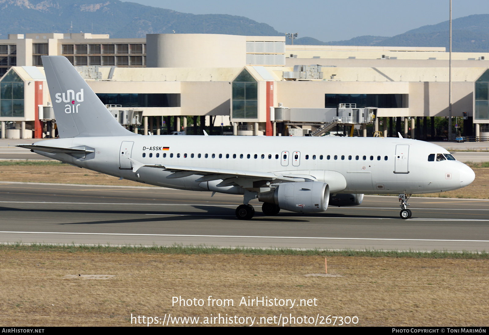 Aircraft Photo of D-ASSK | Airbus A319-111 | Sundair | AirHistory.net #267300