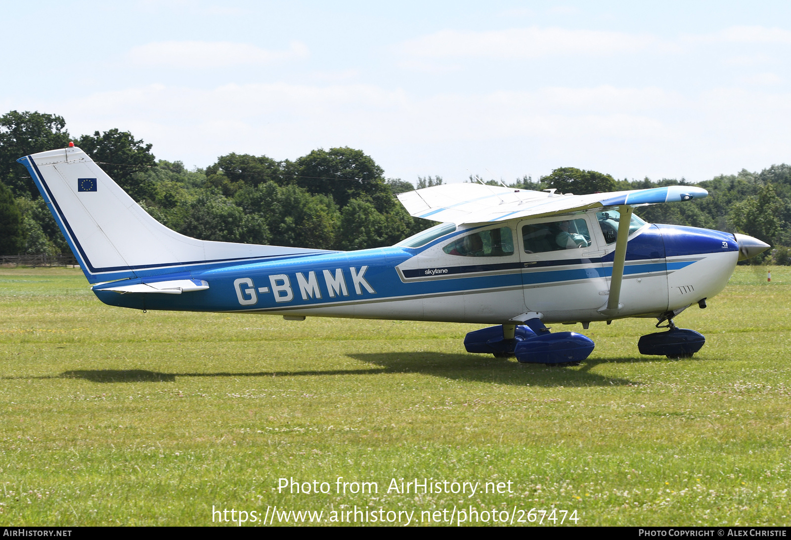 Aircraft Photo of G-BMMK | Cessna 182P Skylane | AirHistory.net #267474