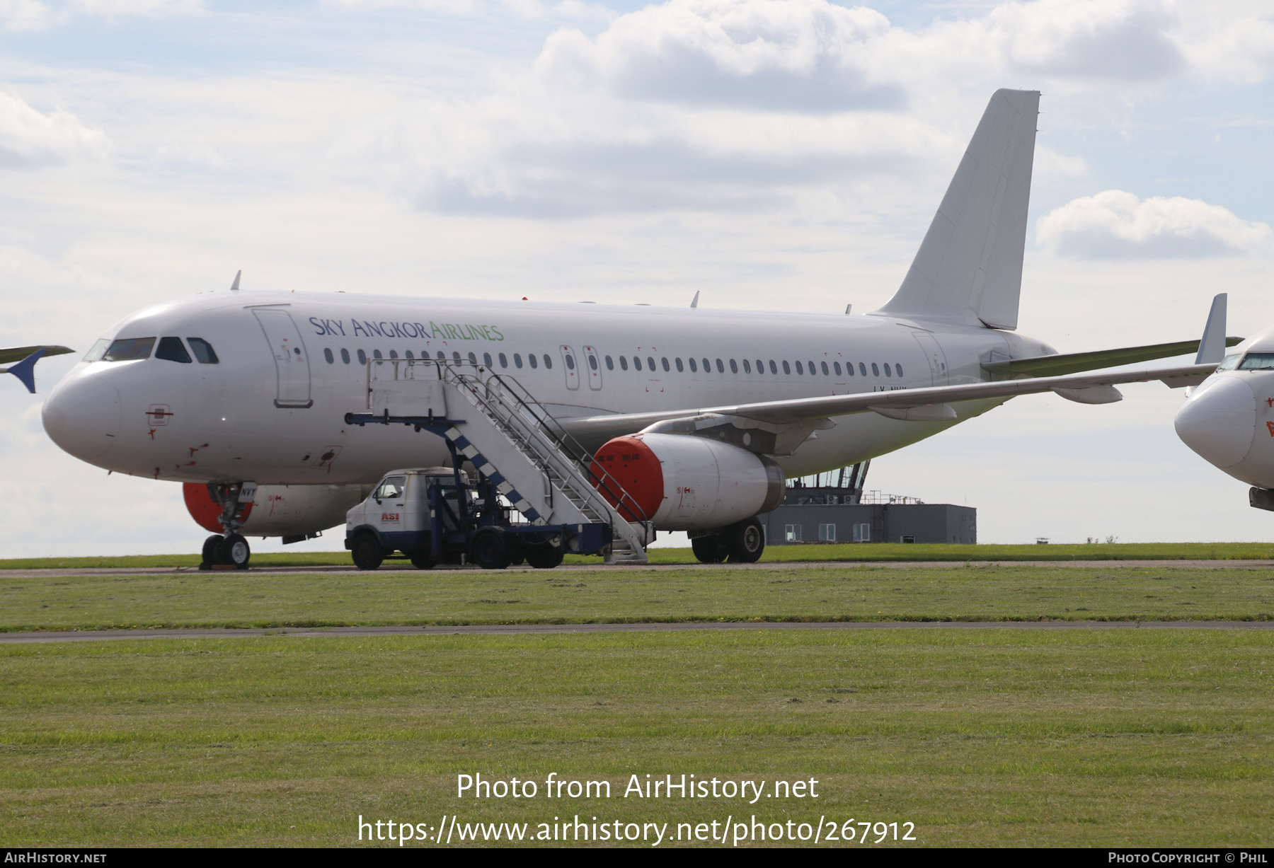 Aircraft Photo of LY-NVY | Airbus A320-232 | Sky Angkor Airlines | AirHistory.net #267912