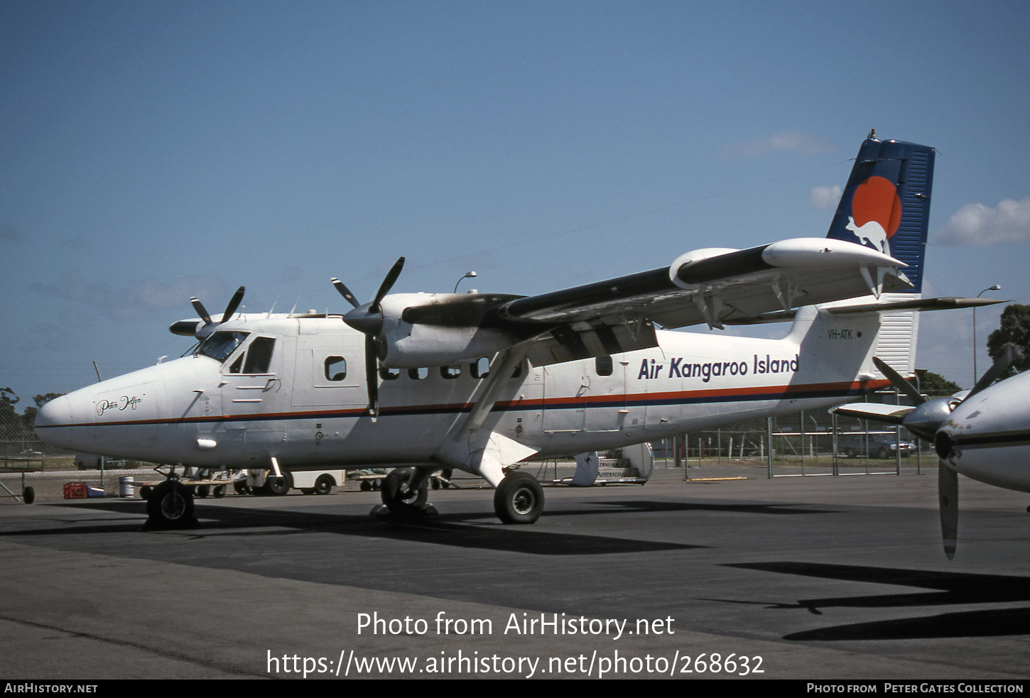 Aircraft Photo of VH-ATK | De Havilland Canada DHC-6-200 Twin Otter | Air Kangaroo Island | AirHistory.net #268632