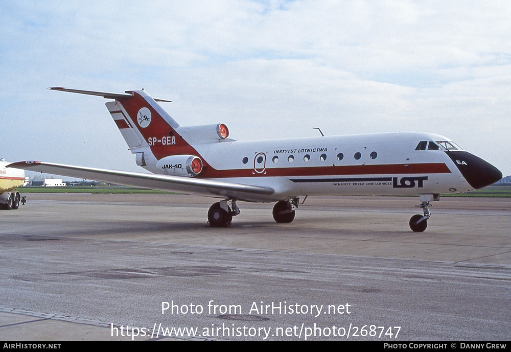 Aircraft Photo of SP-GEA | Yakovlev Yak-40 | Instytut Lotnictwa | AirHistory.net #268747