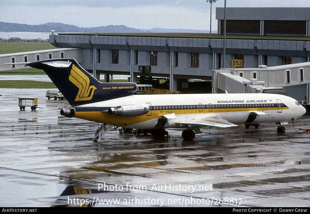 Aircraft Photo of 9V-SGJ | Boeing 727-212/Adv | Singapore Airlines | AirHistory.net #268812