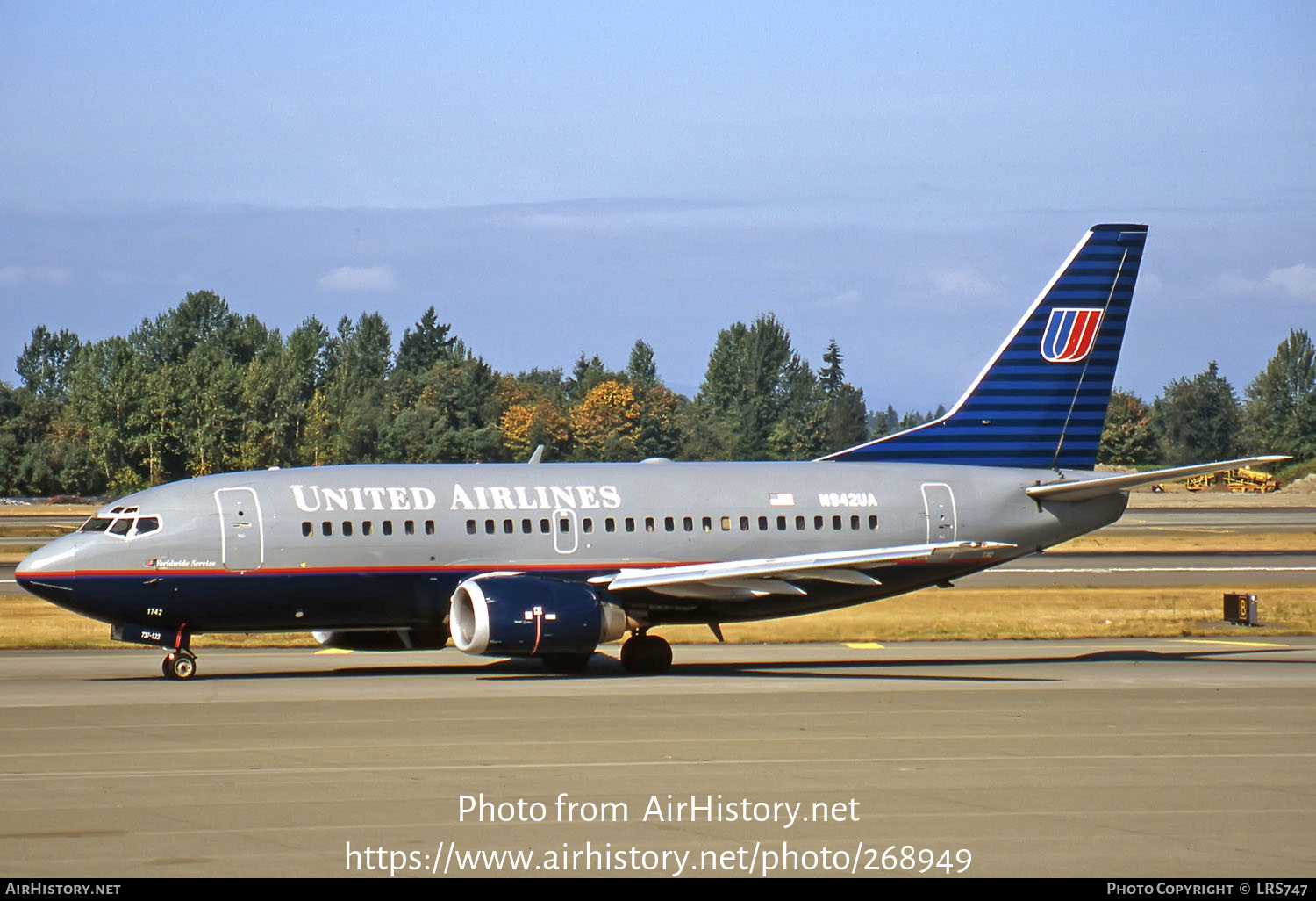 Aircraft Photo of N942UA | Boeing 737-522 | United Airlines | AirHistory.net #268949