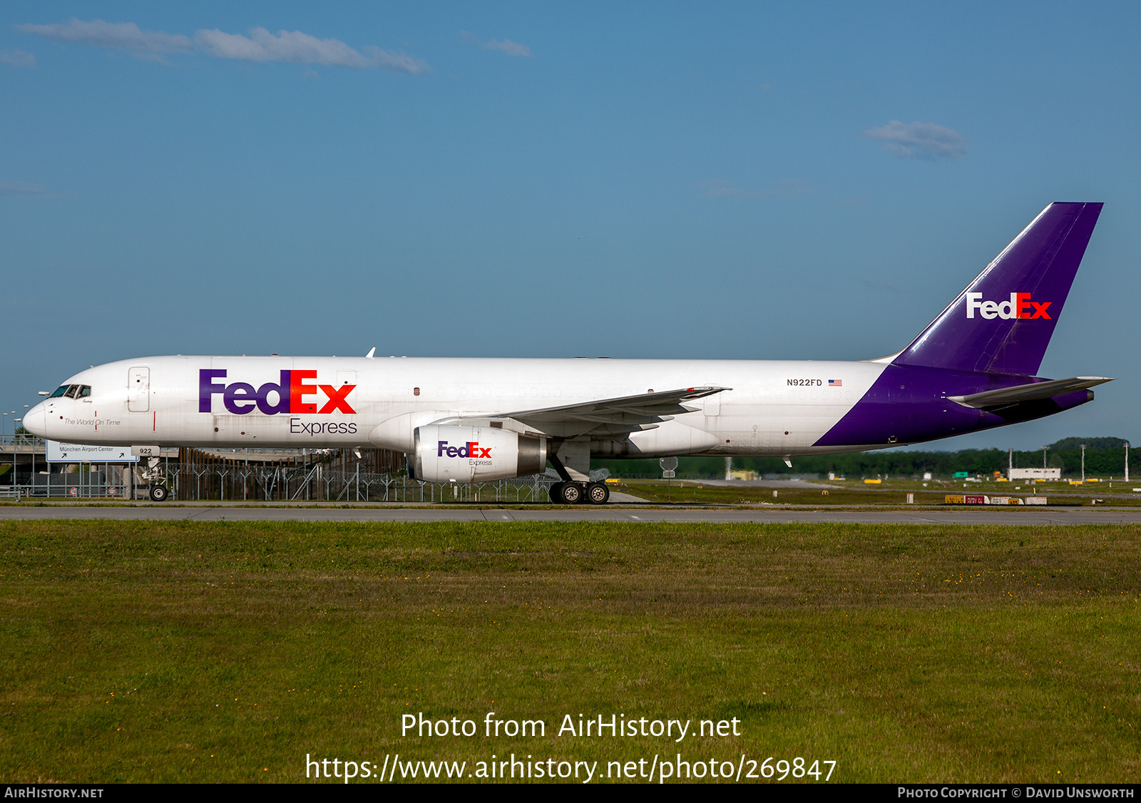 Aircraft Photo of N922FD | Boeing 757-23A(SF) | FedEx Express - Federal Express | AirHistory.net #269847