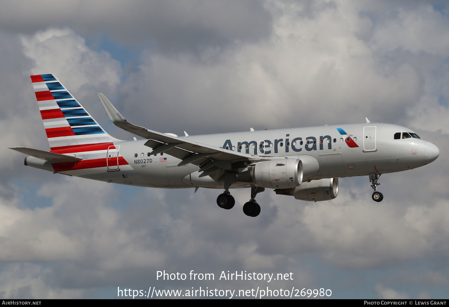 Aircraft Photo of N8027D | Airbus A319-115 | American Airlines | AirHistory.net #269980