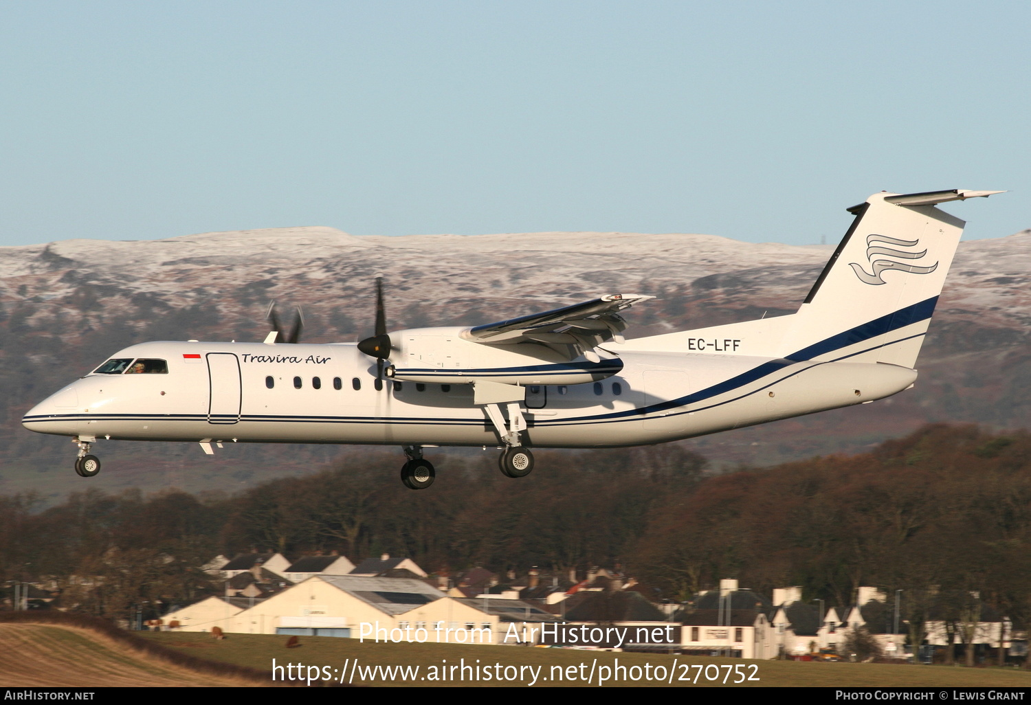 Aircraft Photo of EC-LFF | Bombardier DHC-8-315Q Dash 8 | Travira Air | AirHistory.net #270752