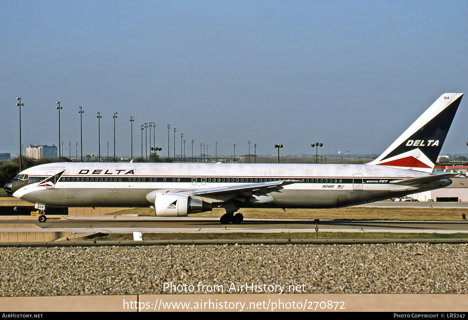 Aircraft Photo of N124DE | Boeing 767-332 | Delta Air Lines | AirHistory.net #270872