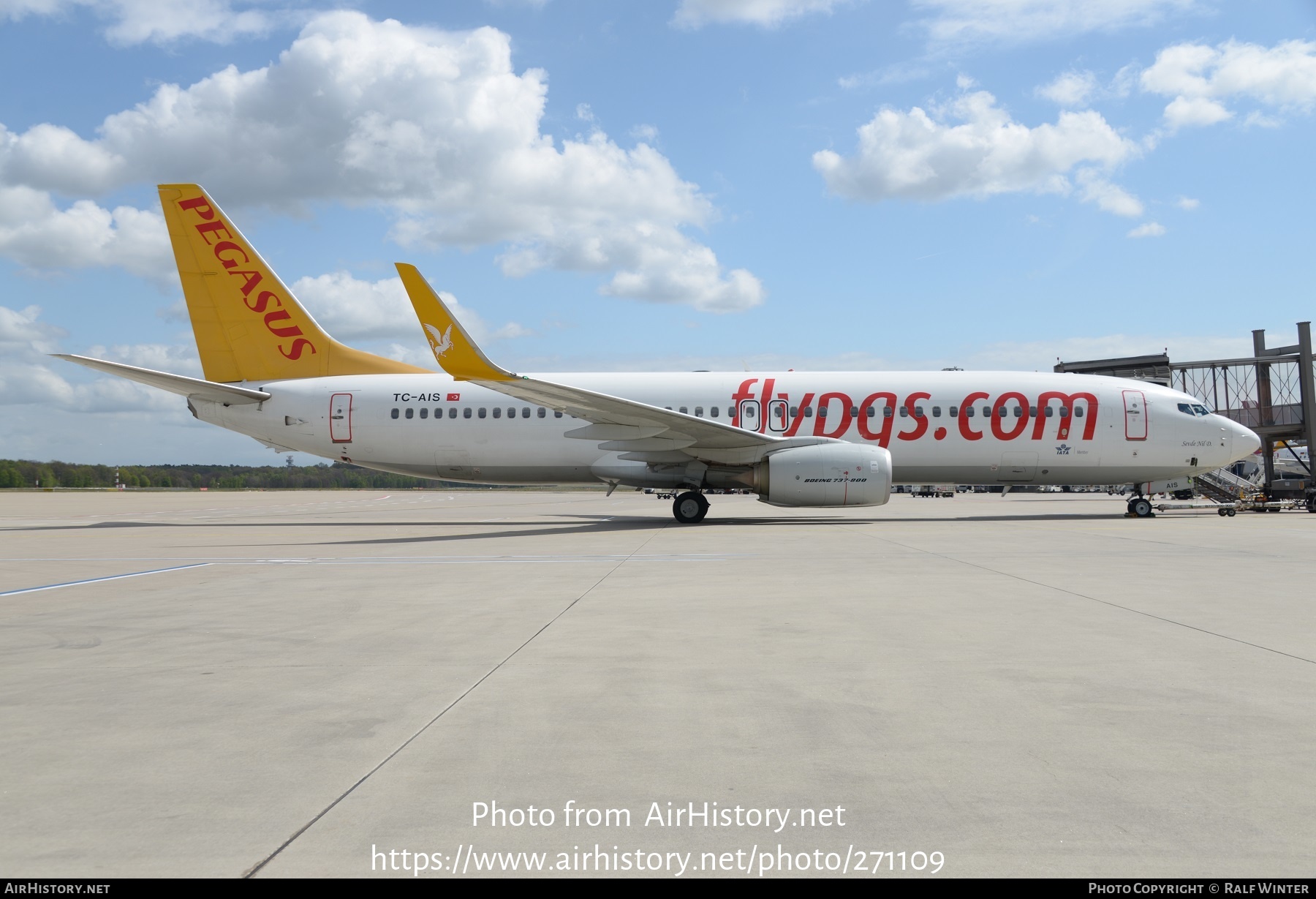 Aircraft Photo of TC-AIS | Boeing 737-82R | Pegasus Airlines | AirHistory.net #271109