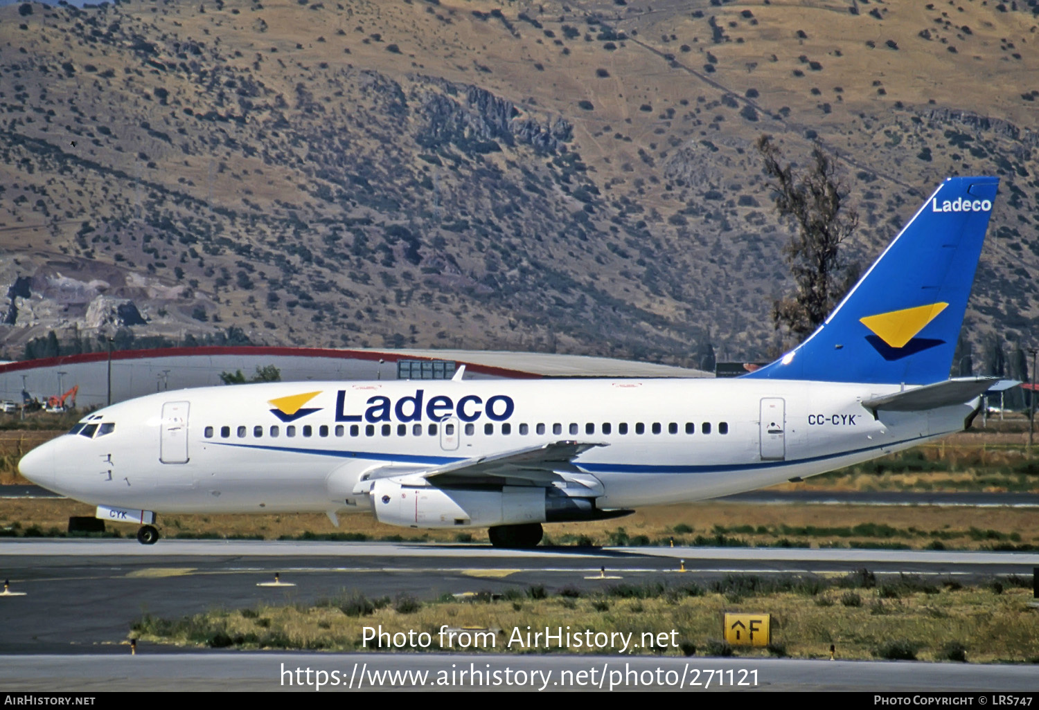 Aircraft Photo of CC-CYK | Boeing 737-205/Adv | Ladeco | AirHistory.net #271121