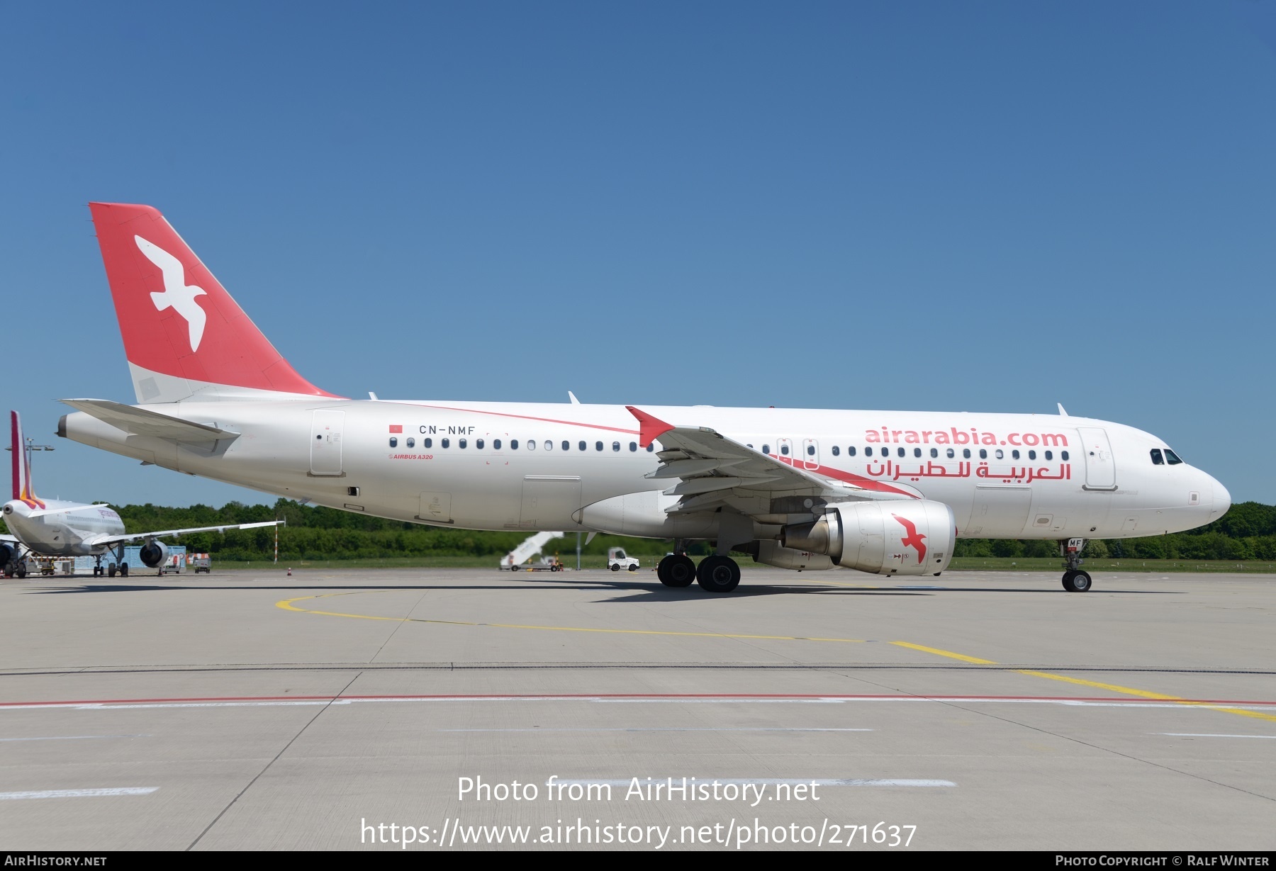 Aircraft Photo of CN-NMF | Airbus A320-214 | Air Arabia | AirHistory.net #271637