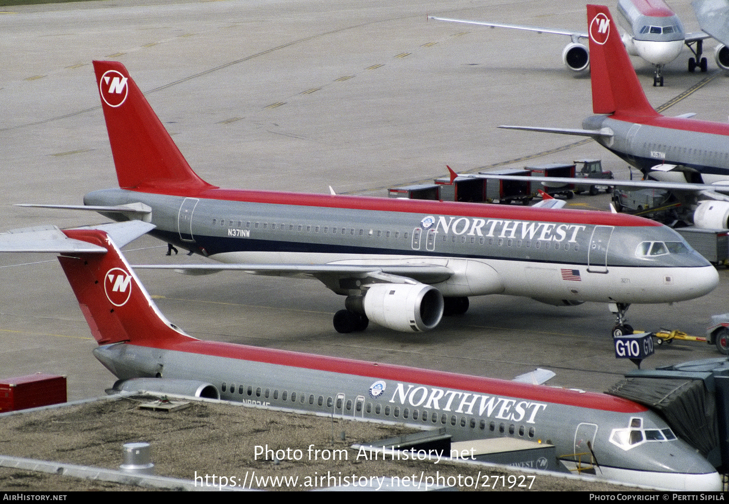 Aircraft Photo of N371NW | Airbus A320-212 | Northwest Airlines | AirHistory.net #271927