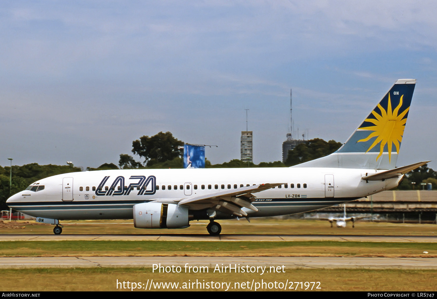 Aircraft Photo of LV-ZON | Boeing 737-7Q8 | LAPA - Líneas Aéreas Privadas Argentinas | AirHistory.net #271972