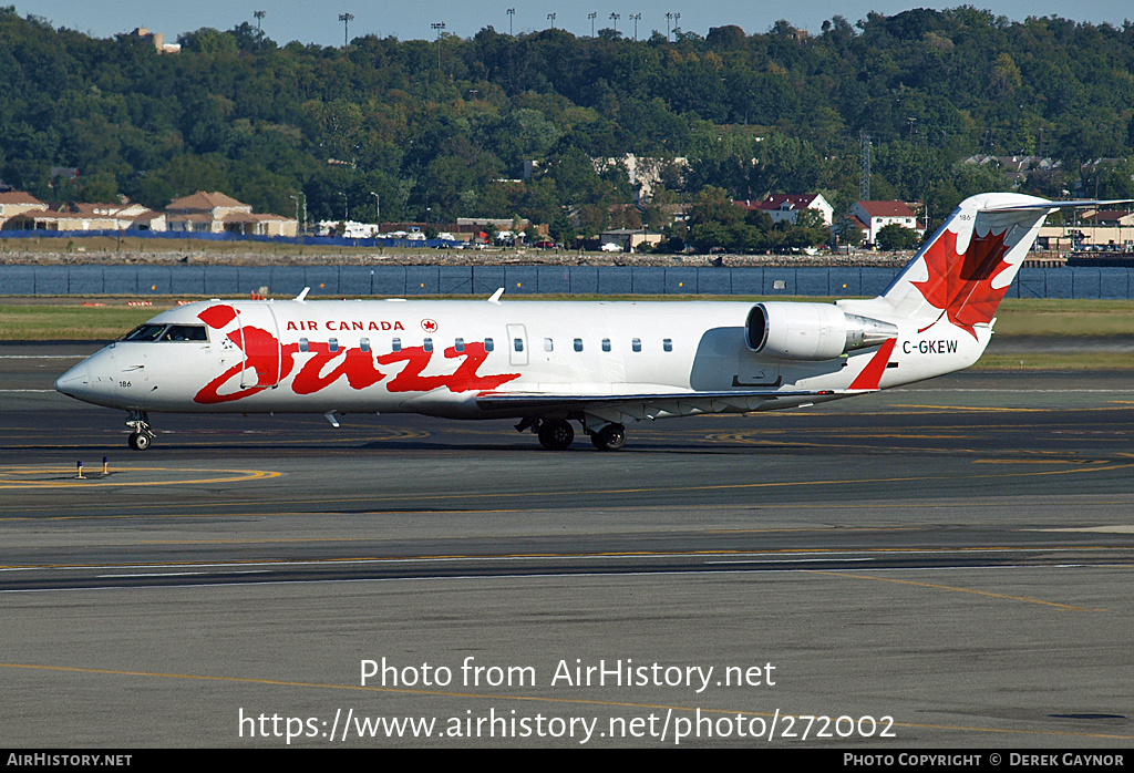 Aircraft Photo of C-GKEW | Bombardier CRJ-200LR (CL-600-2B19) | Air Canada Jazz | AirHistory.net #272002