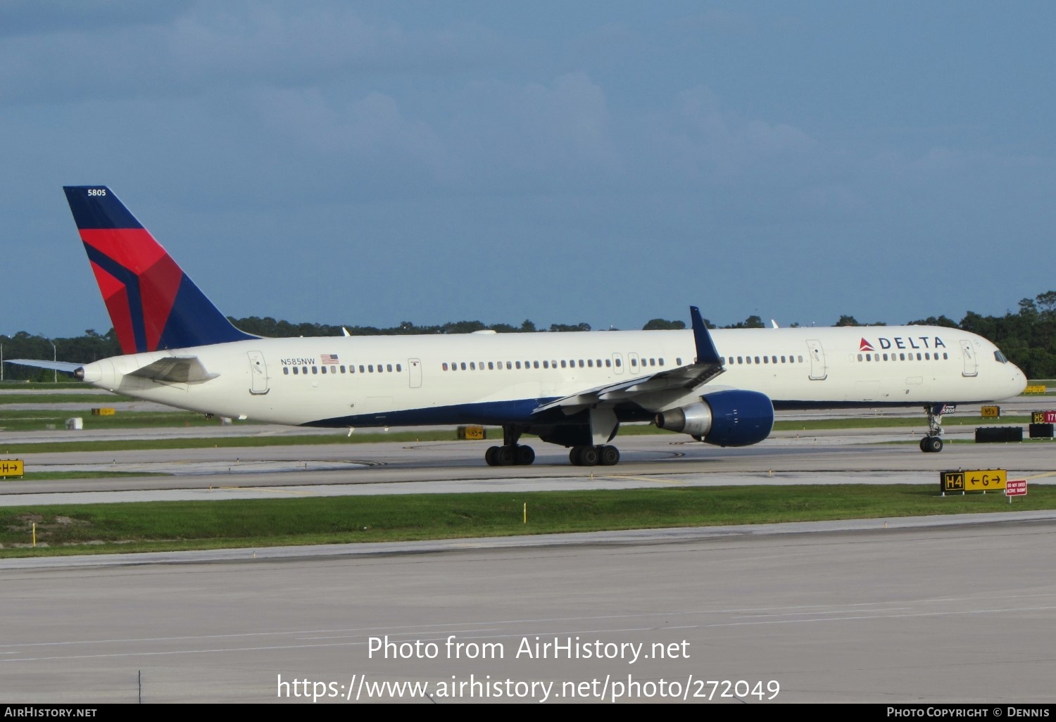 Aircraft Photo of N585NW | Boeing 757-351 | Delta Air Lines | AirHistory.net #272049