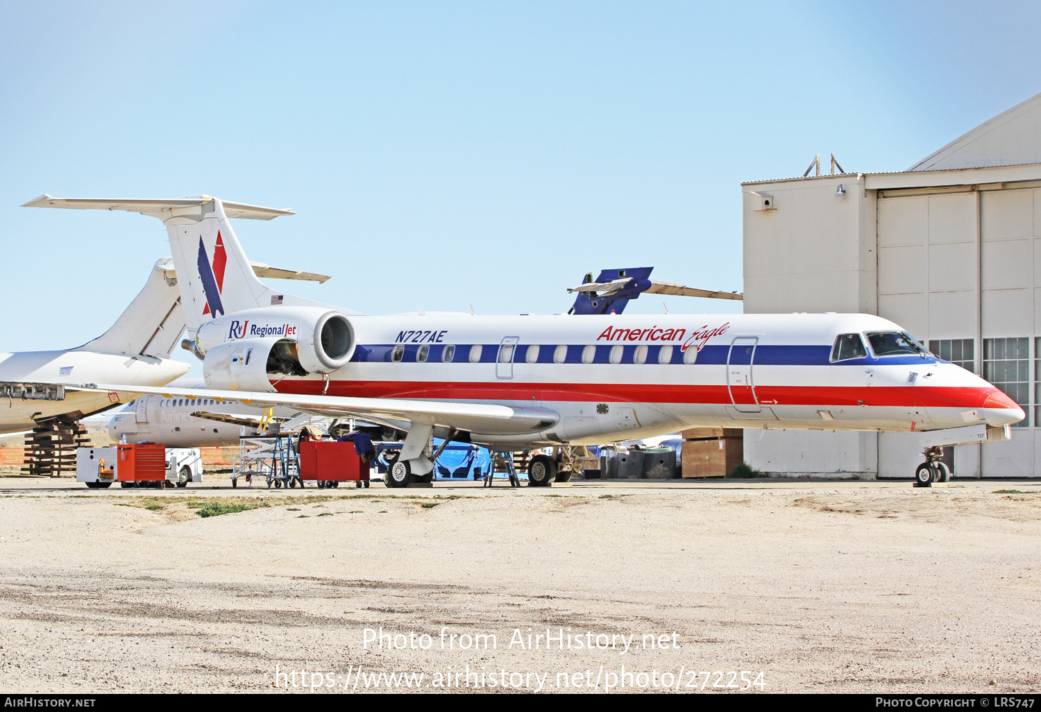 Aircraft Photo of N727AE | Embraer ERJ-135LR (EMB-135LR) | American Eagle | AirHistory.net #272254