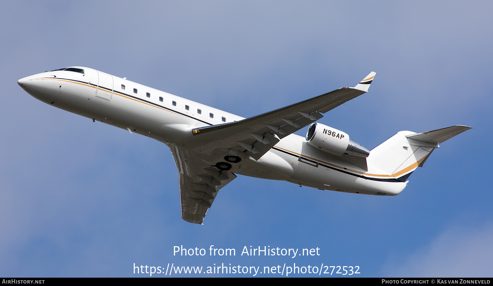 Aircraft Photo of N96AP | Bombardier CRJ-200ER (CL-600-2B19) | AirHistory.net #272532