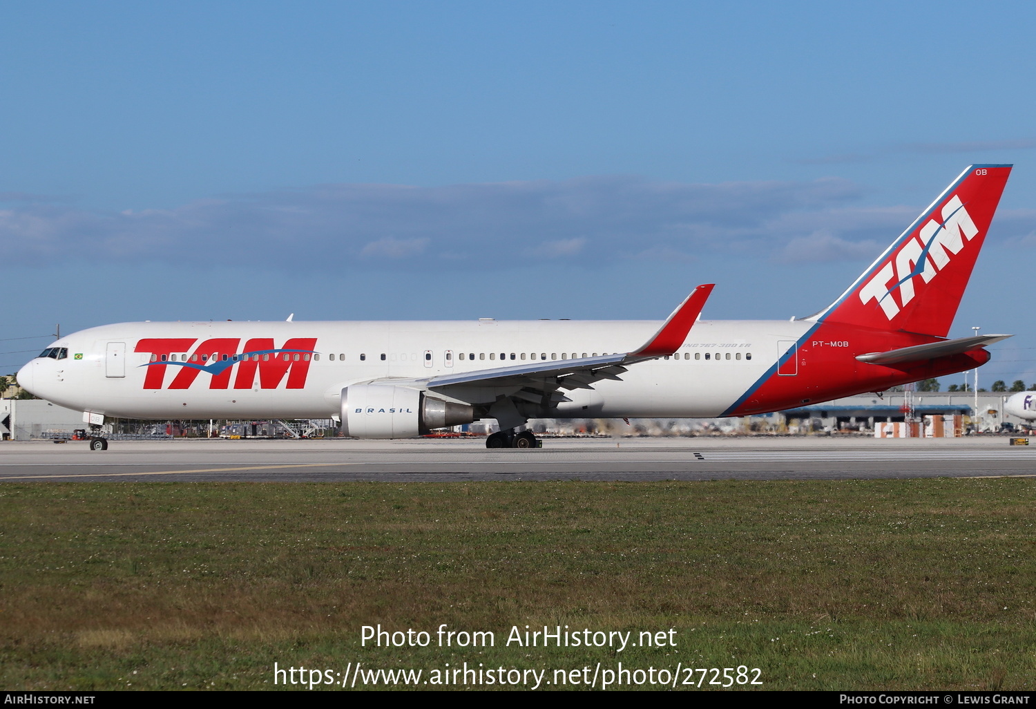 Aircraft Photo of PT-MOB | Boeing 767-316/ER | TAM Linhas Aéreas | AirHistory.net #272582