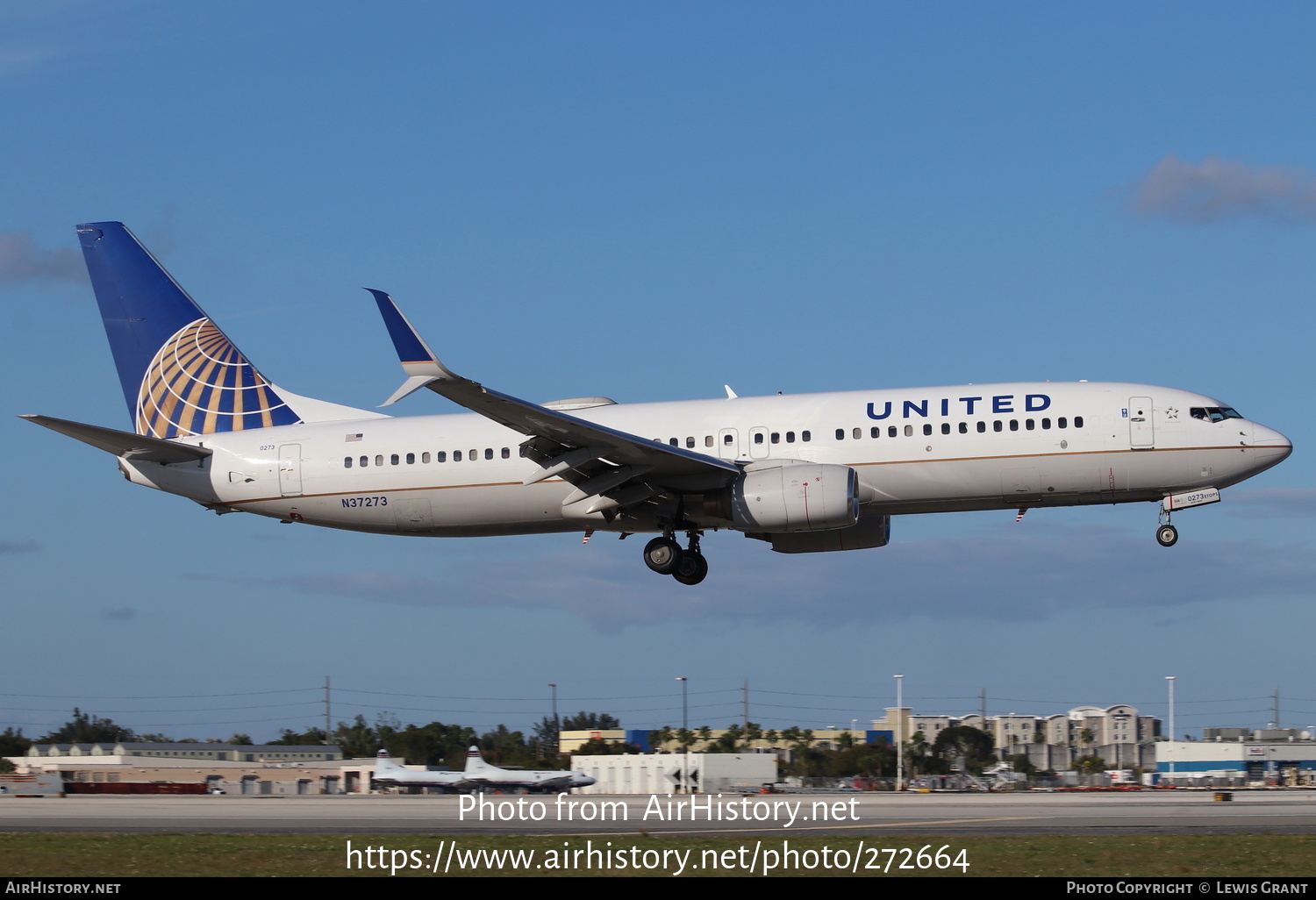 Aircraft Photo of N37273 | Boeing 737-824 | United Airlines | AirHistory.net #272664