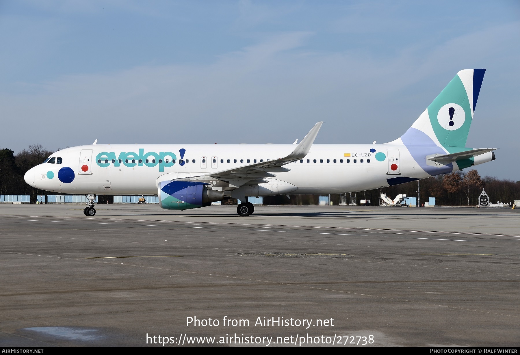 Aircraft Photo of EC-LZD | Airbus A320-214 | Evelop Airlines | AirHistory.net #272738