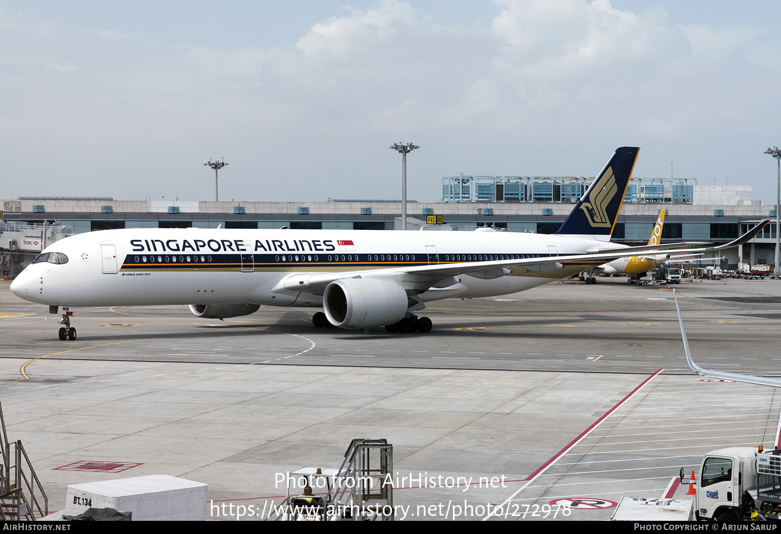 Aircraft Photo of 9V-SMM | Airbus A350-941 | Singapore Airlines | AirHistory.net #272978