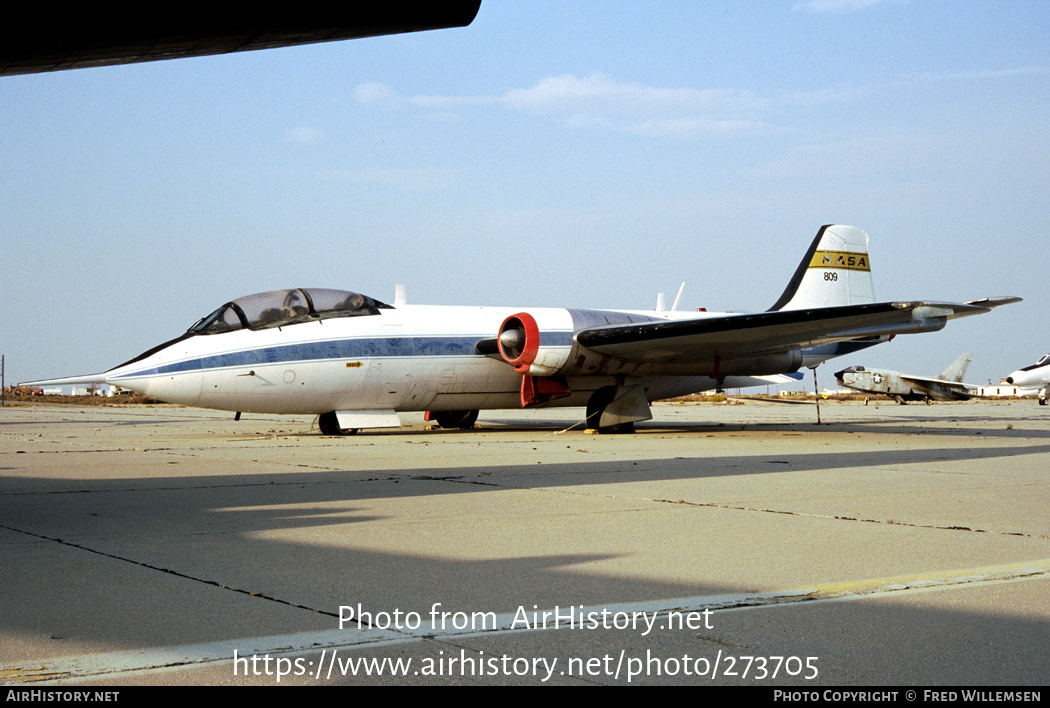 Aircraft Photo of N809NA / NASA 809 | Martin RB-57B modified | NASA - National Aeronautics and Space Administration | AirHistory.net #273705