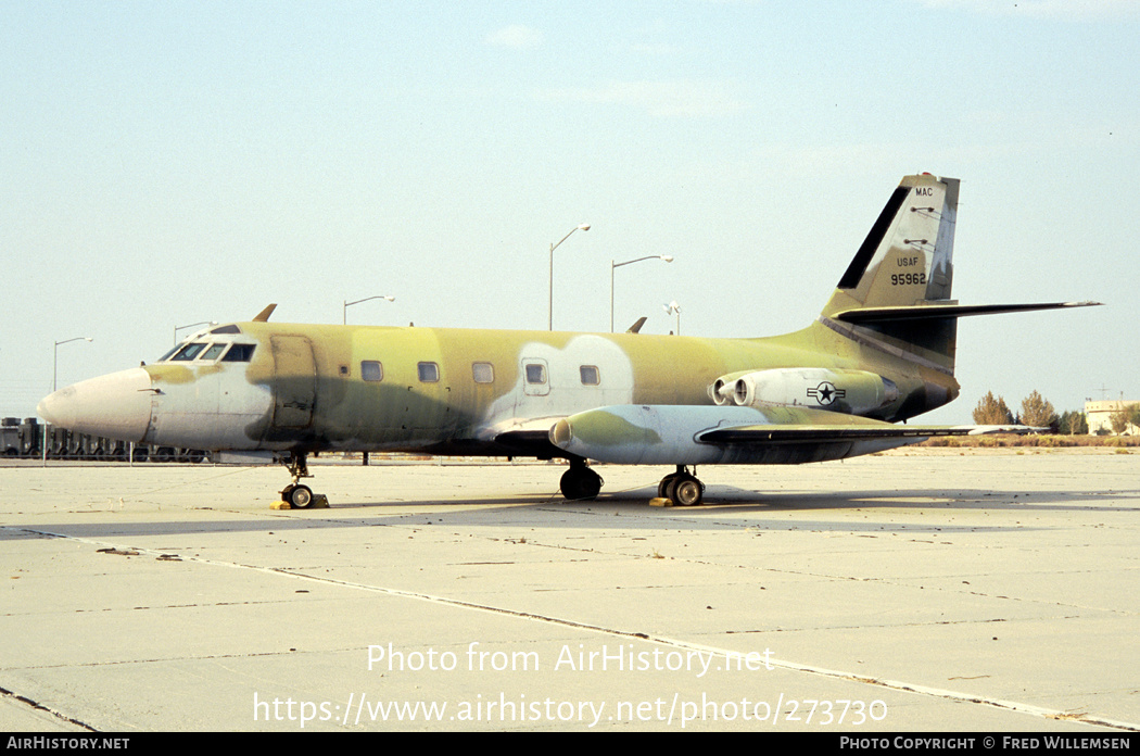 Aircraft Photo of 59-5962 / 95962 | Lockheed C-140A JetStar | USA - Air Force | AirHistory.net #273730