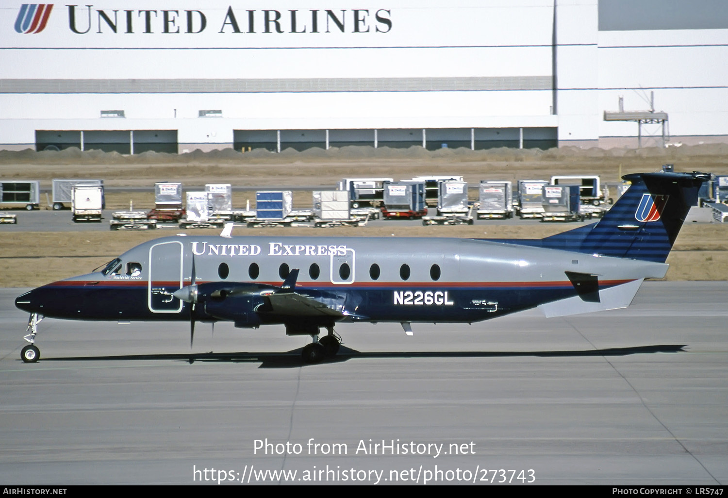 Aircraft Photo of N226GL | Beech 1900D | United Express | AirHistory.net #273743