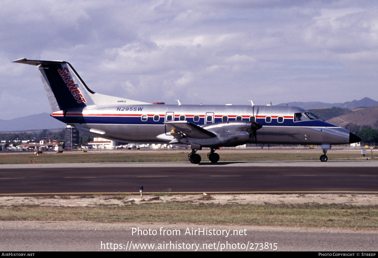 Aircraft Photo of N295SW | Embraer EMB-120ER Brasilia | SkyWest Airlines | AirHistory.net #273815