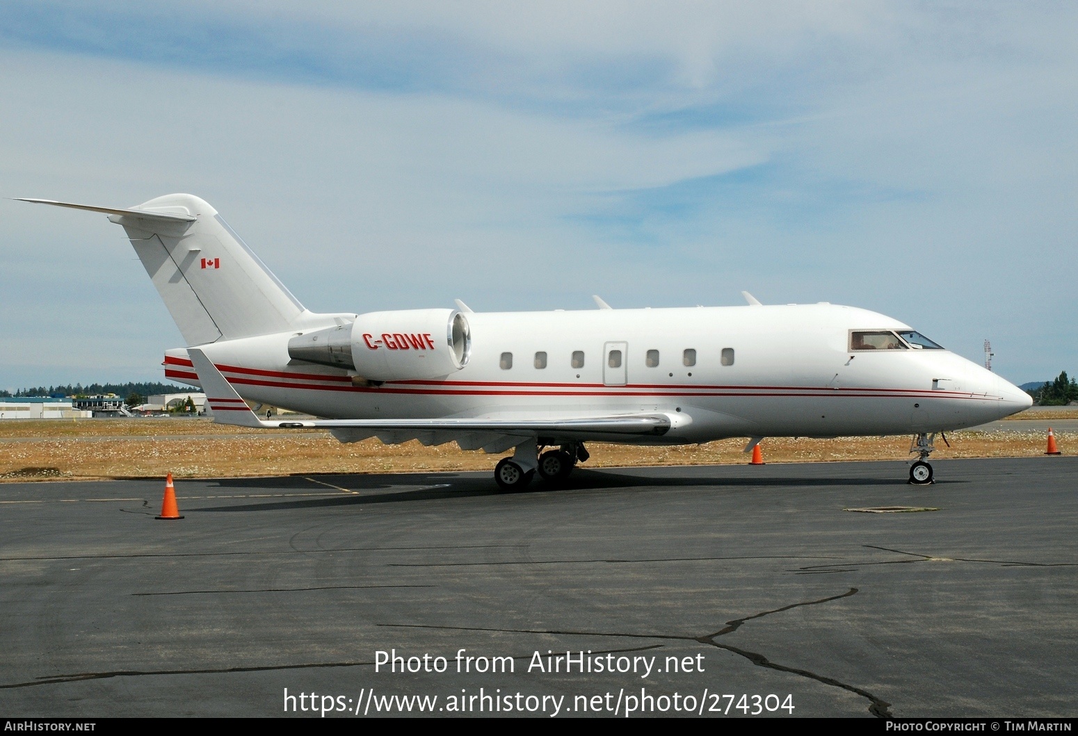 Aircraft Photo of C-GDWF | Bombardier Challenger 604 (CL-600-2B16) | AirHistory.net #274304