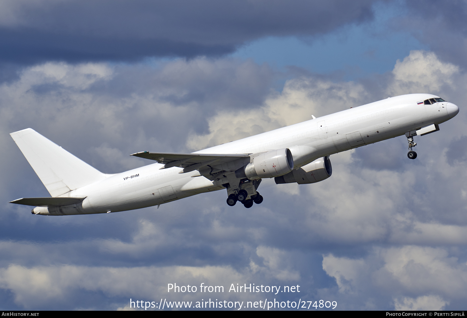 Aircraft Photo of VP-BHM | Boeing 757-222(PCF) | AirHistory.net #274809