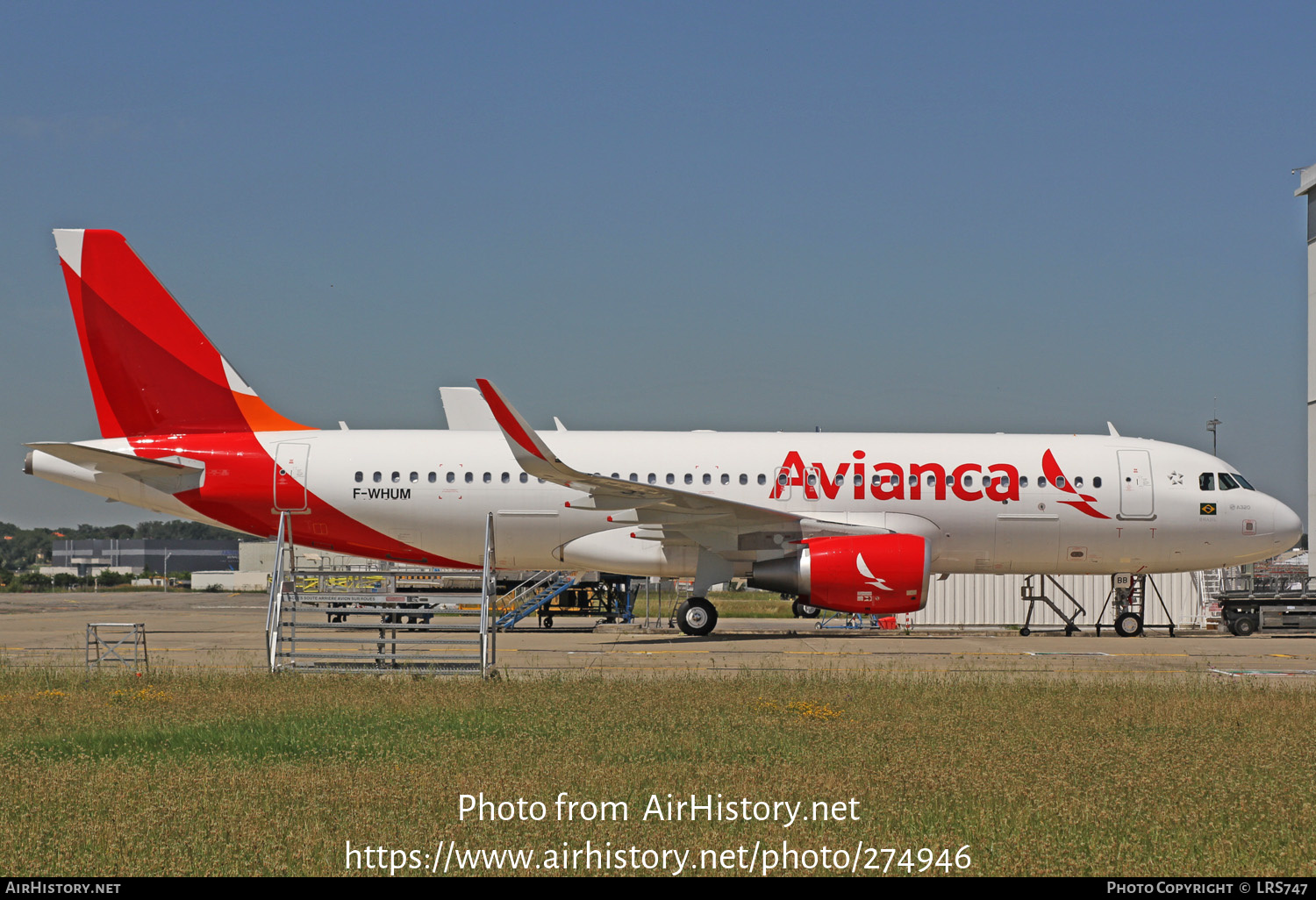 Aircraft Photo of F-WHUM | Airbus A320-214 | Avianca | AirHistory.net #274946