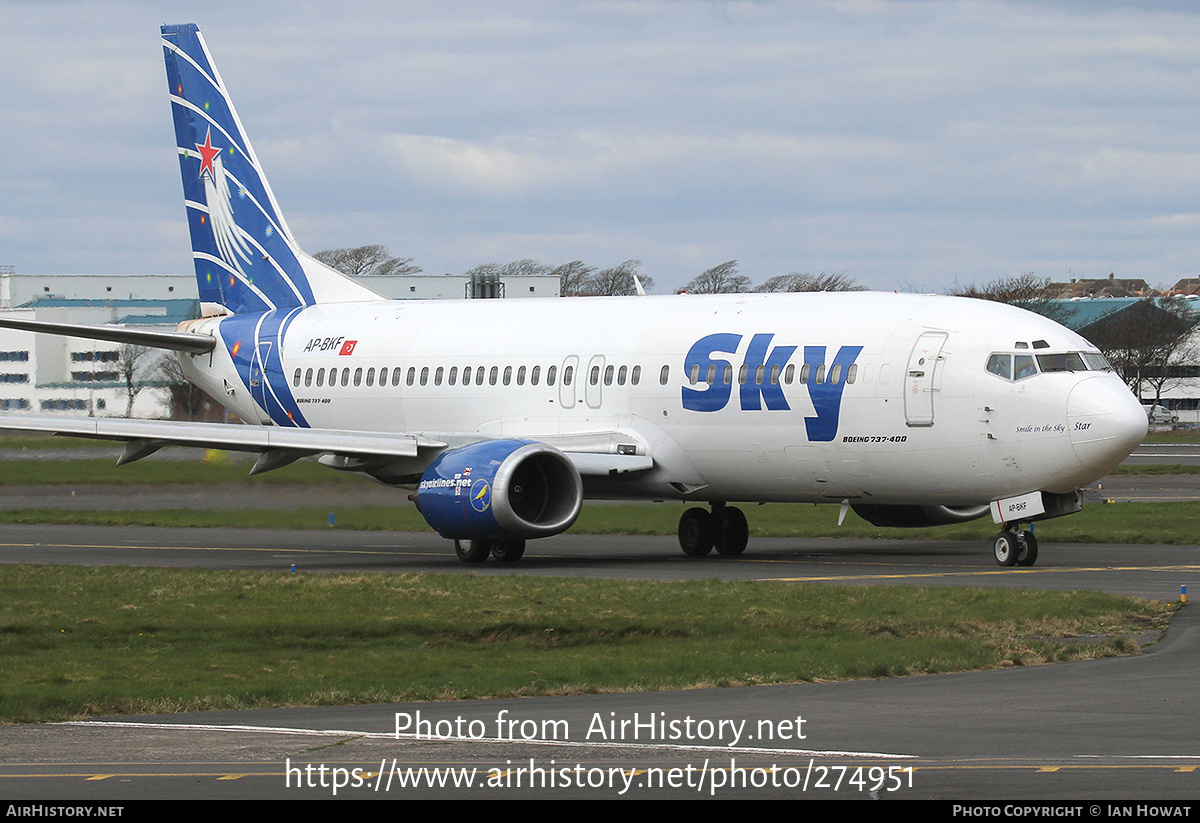 Aircraft Photo of AP-BKF | Boeing 737-430 | Sky Airlines | AirHistory.net #274951